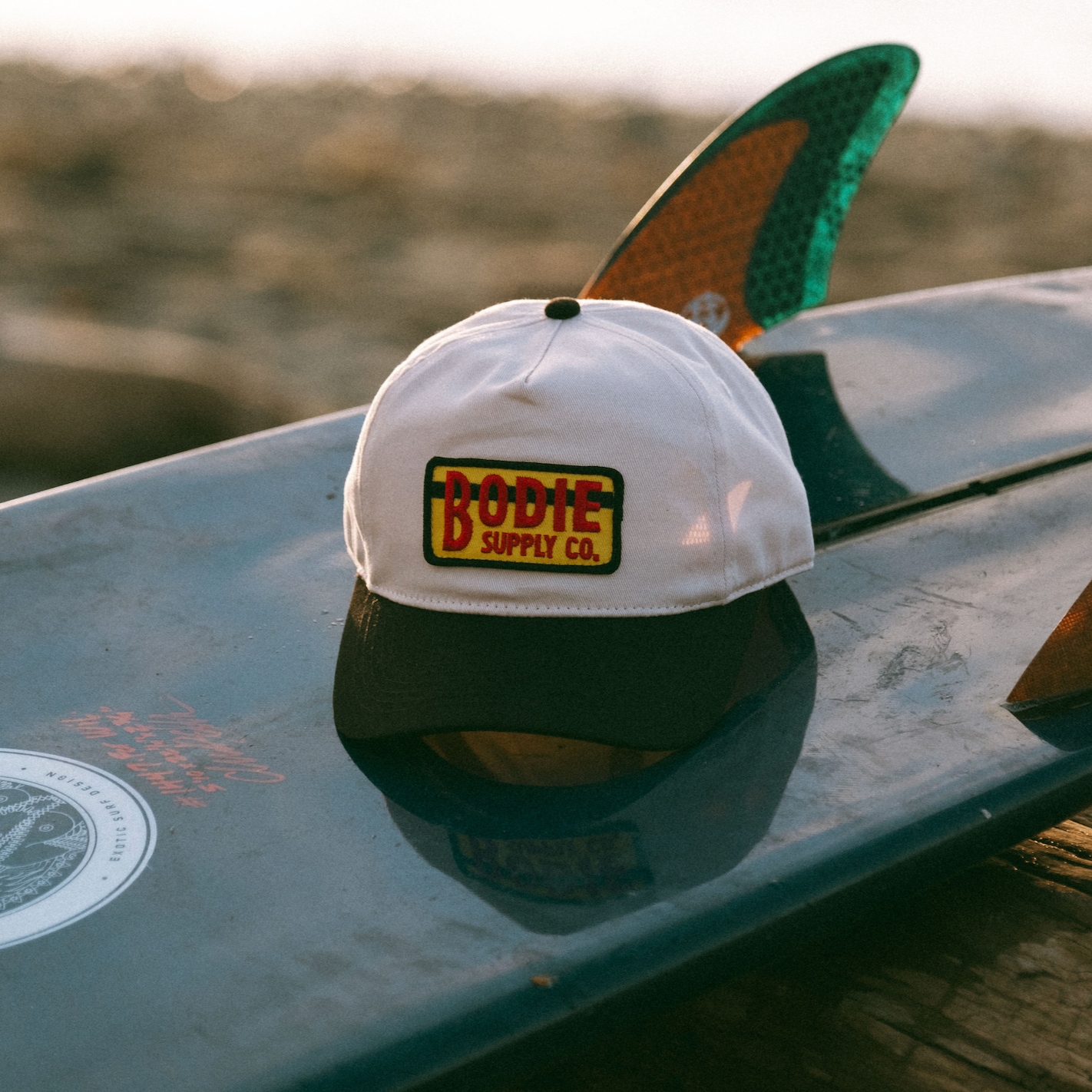 Pit Stop Snapback - Sand/Black